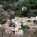 Godinje village